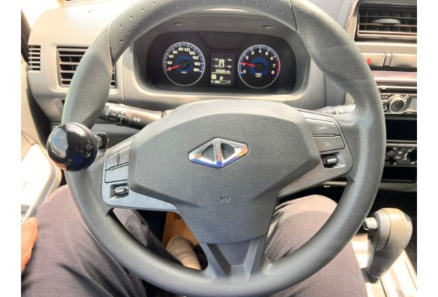 一手自排貨車有電動尾門三面上掀帆布本月特價車  第9張相片