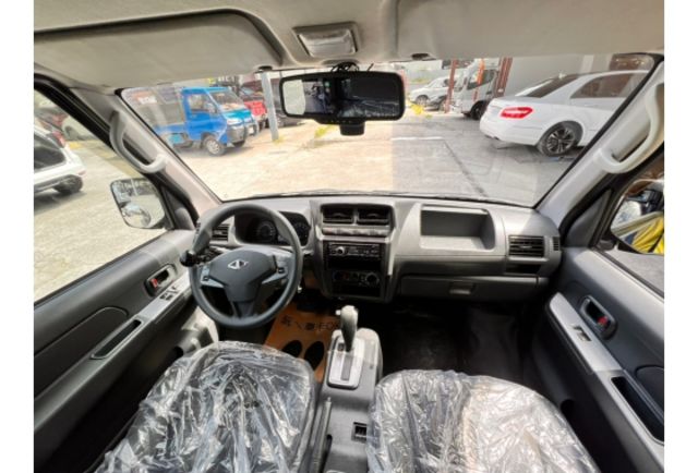一手自排貨車有電動尾門三面上掀帆布本月特價車  第13張相片