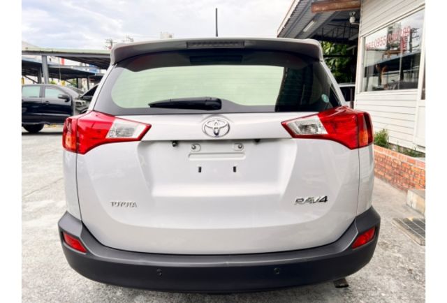 Toyota RAV4  第6張相片