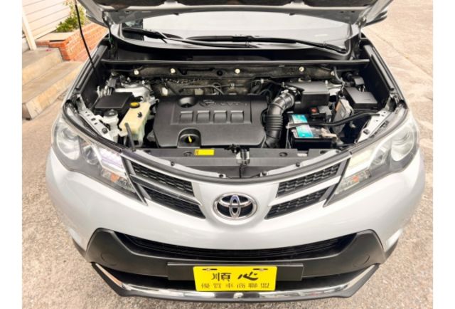 Toyota RAV4  第9張相片