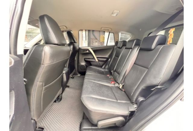 Toyota RAV4  第14張相片