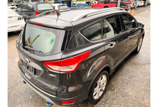Ford KUGA  第7張相片