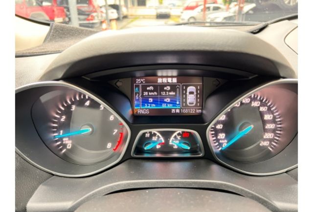 Ford KUGA  第14張相片