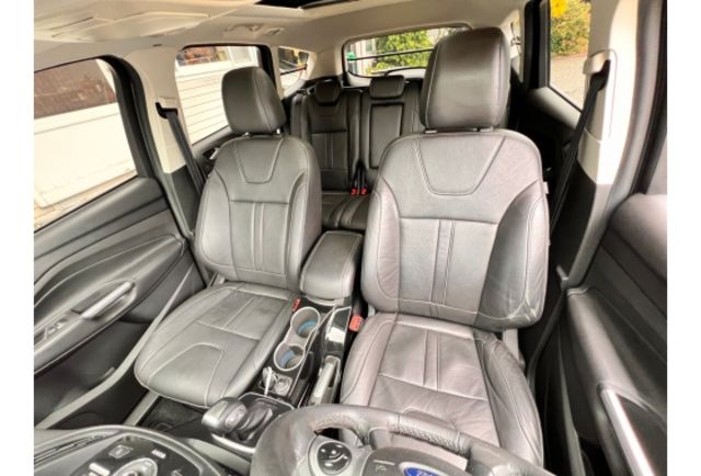 Ford KUGA  第16張相片