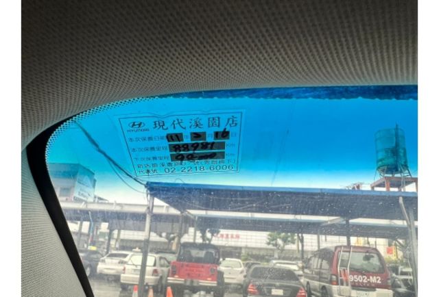 低里程內外如新  第14張相片