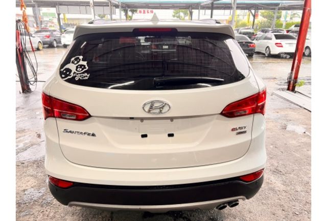 低里程內外如新  第17張相片