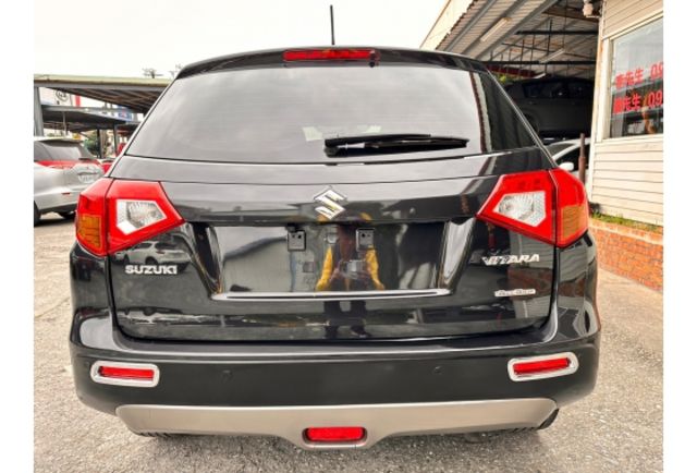 低里程內 改新款車頭 車頭前方曾有一點碰撞  第6張相片