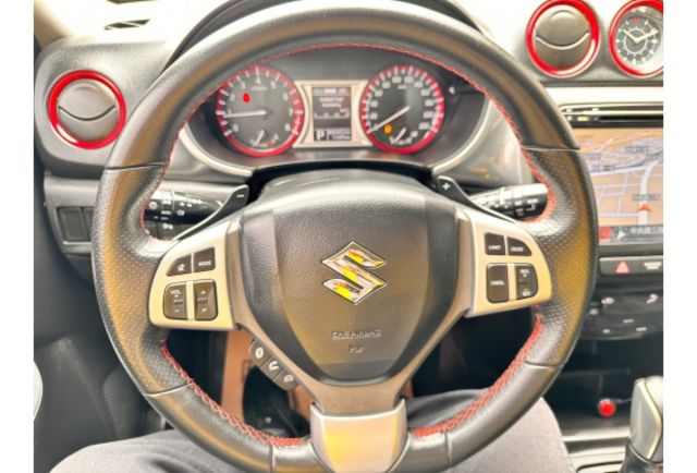 低里程內 改新款車頭 車頭前方曾有一點碰撞  第14張相片
