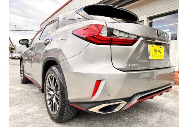 RX200T F SPORT 一手車  第5張相片