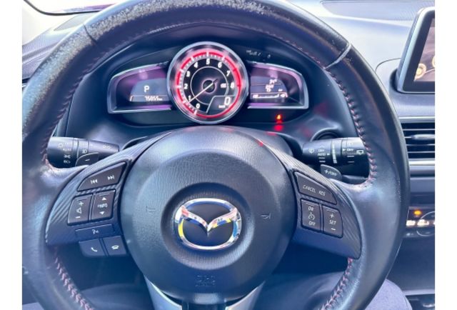 Mazda MAZDA3  第4張相片