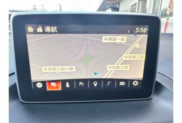 Mazda MAZDA3  第12張相片