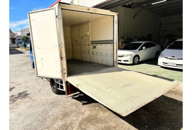 Mitsubishi CANTER  第6張相片