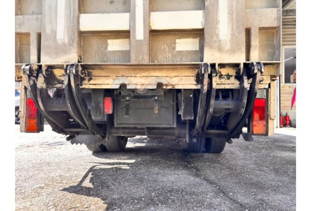 Mitsubishi CANTER  第8張相片