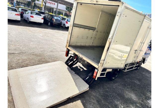 Mitsubishi CANTER  第10張相片