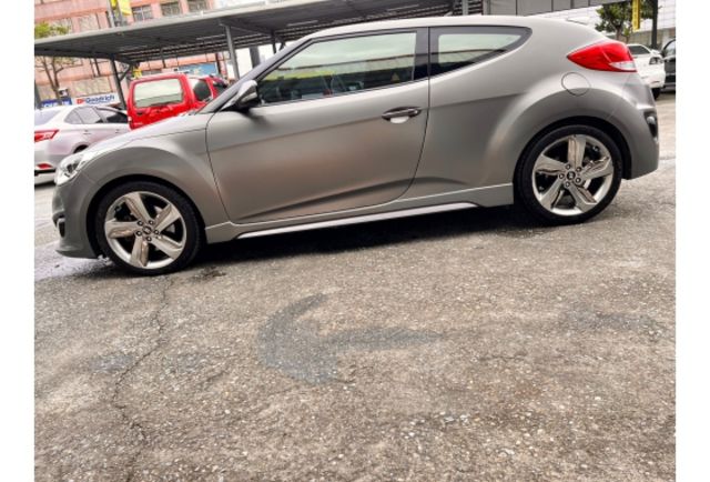 VELOSTER 1.6渦輪增壓引擎 省油平均油耗11公里  第4張相片