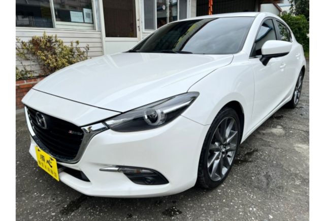 Mazda MAZDA3  第3張相片