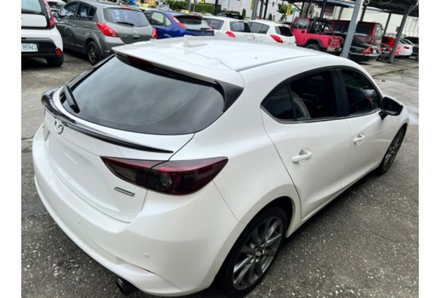 Mazda MAZDA3  第5張相片