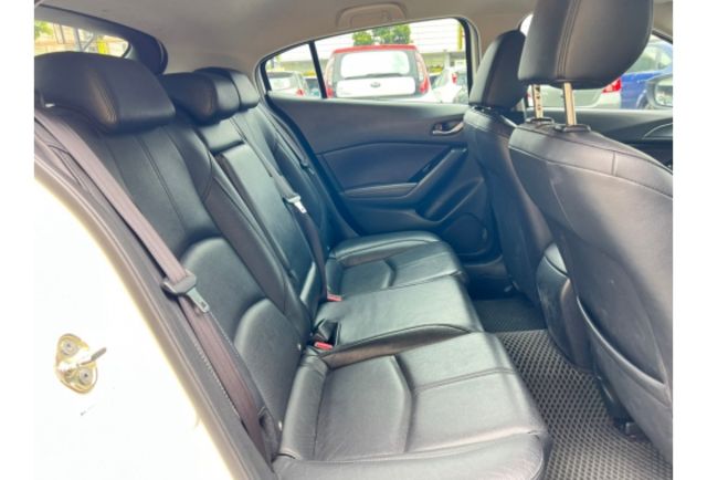 Mazda MAZDA3  第11張相片