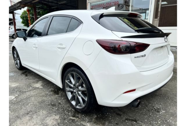Mazda MAZDA3  第4張相片