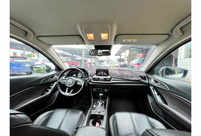 Mazda MAZDA3  第7張相片