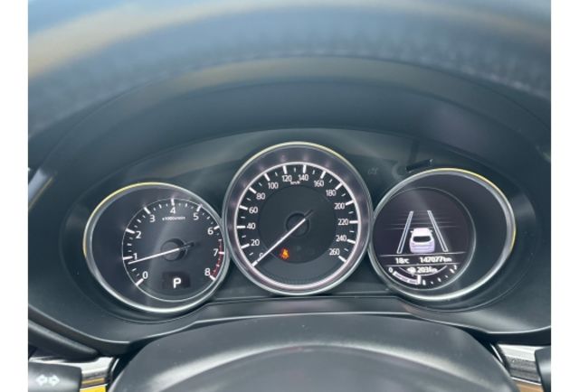 電動尾門 全車消光貼 LED頭燈 女用車 BOSE音響系統  第14張相片