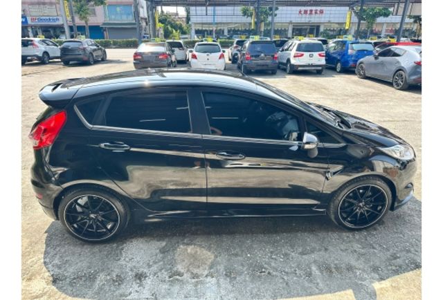 Ford FIESTA  第7張相片