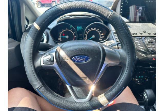 Ford FIESTA  第13張相片