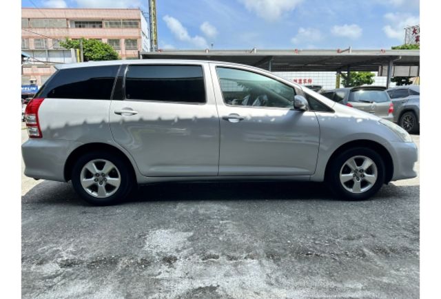 Toyota WISH  第4張相片