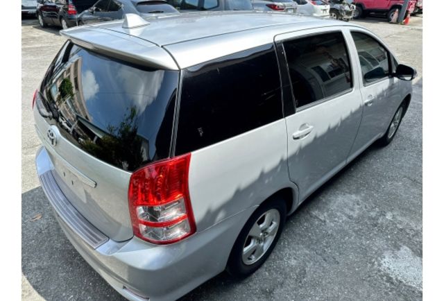 Toyota WISH  第8張相片