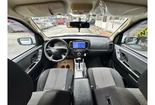 Ford ESCAPE  第15張相片
