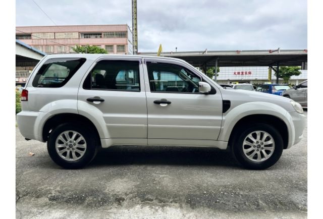 Ford ESCAPE  第16張相片
