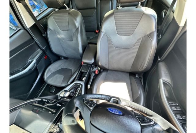 Ford FOCUS  第9張相片