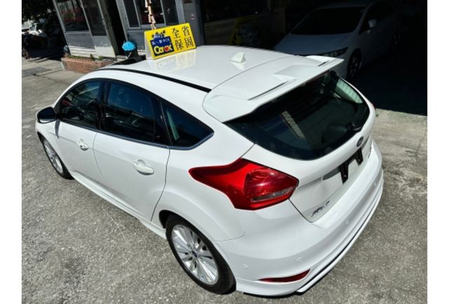 Ford FOCUS  第11張相片