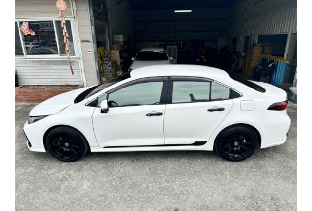 Toyota ALTIS  第5張相片