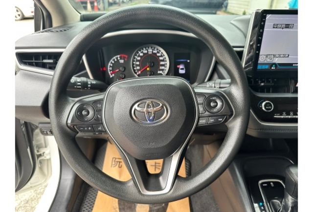 Toyota ALTIS  第13張相片