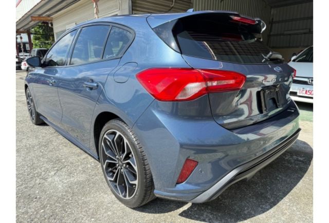 Ford FOCUS  第14張相片