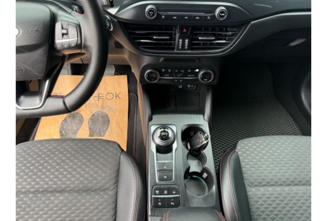 Ford FOCUS  第13張相片