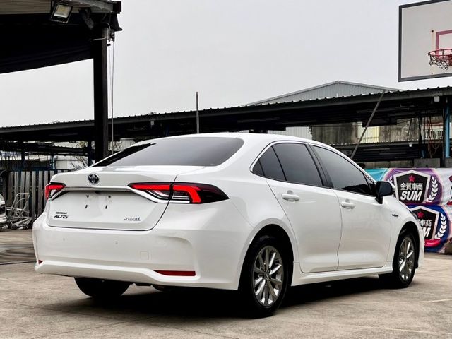 20年 ALTIS Hybrid 僅跑兩萬 原廠保養紀錄 ACC跟車系統 盲點偵測 恆溫空調 中控螢幕 倒車顯影  第4張相片