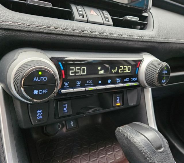 19年 RAV4 Hybrid 旗艦版 360環景系統 ACC跟車系統 導航配備 電動尾門 盲點偵測 車道置中輔助  第14張相片