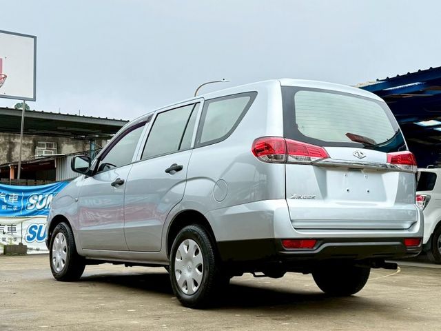 20年 ZINGER 商用好車 低里程 僅跑6萬 耗材健康如新 內裝無破損 外觀漆面完整 載人載貨首選  第3張相片