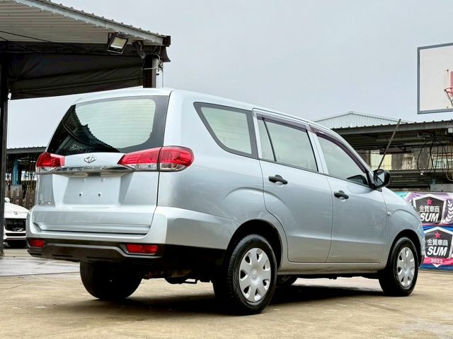 20年 ZINGER 商用好車 低里程 僅跑6萬 耗材健康如新 內裝無破損 外觀漆面完整 載人載貨首選  第4張相片