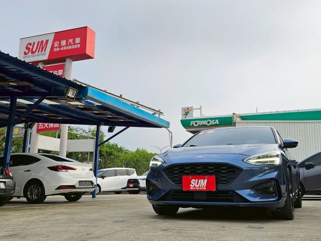 ST套件 免鑰匙 HUD B&O 換檔撥片 恆溫空調 carplay  ACC主動跟車 車道偏離警示   車道變換輔助  第2張相片
