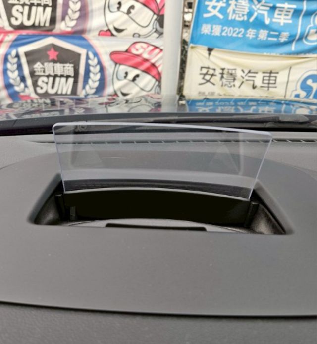 ST套件 免鑰匙 HUD B&O 換檔撥片 恆溫空調 carplay  ACC主動跟車 車道偏離警示   車道變換輔助  第17張相片