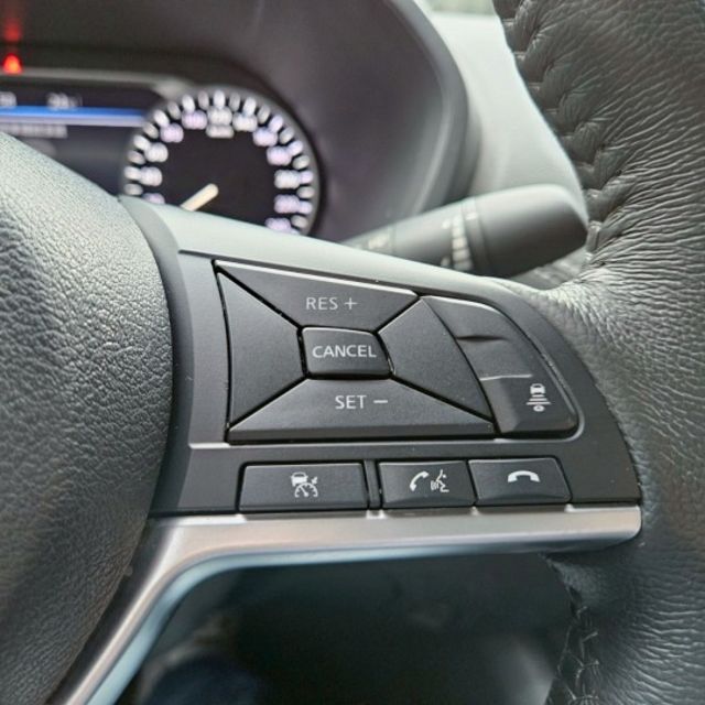24年 SENTRA 尊爵智駕版 遙控預先啟動引擎 7吋液晶儀表 ICC全速域跟車 環景系統 無線Carplay 盲點  第10張相片