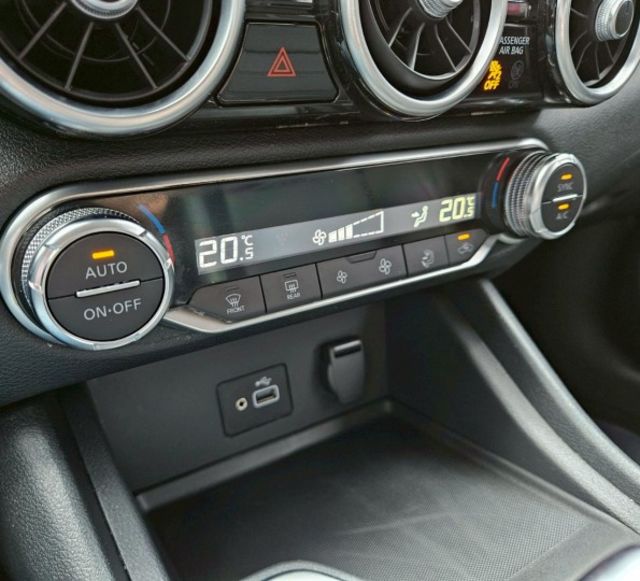 24年 SENTRA 尊爵智駕版 遙控預先啟動引擎 7吋液晶儀表 ICC全速域跟車 環景系統 無線Carplay 盲點  第11張相片