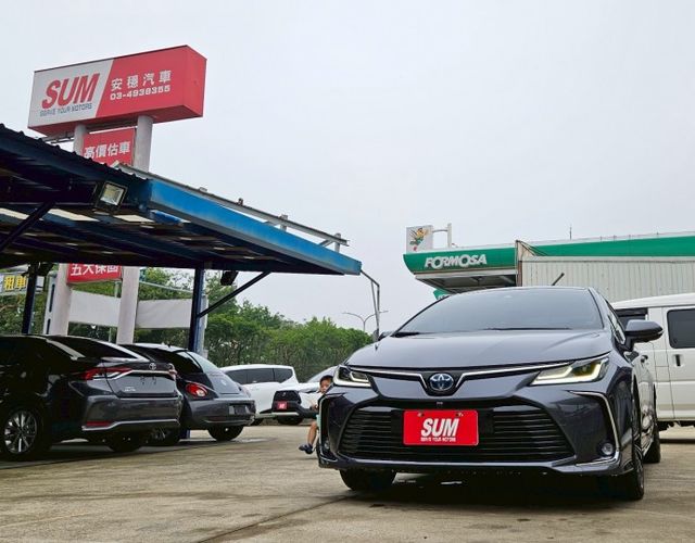 21年 ALTIS 油電 旗艦版 僅跑3萬 原廠保養紀錄 360環景系統 電動座椅 抬頭顯示器 CARPLAY  第2張相片
