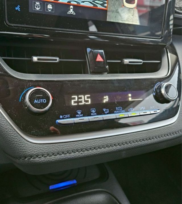 21年 ALTIS 油電 旗艦版 僅跑3萬 原廠保養紀錄 360環景系統 電動座椅 抬頭顯示器 CARPLAY  第13張相片