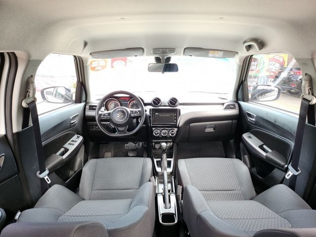 23年式 SWIFT 僅跑2萬 ACC跟車系統 CarPlay 盲點偵測 車道偏離警示 遠光燈輔助 換檔撥片 恆溫空調  第9張相片