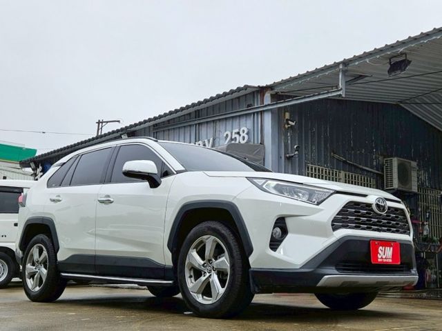 21年 RAV4 旗艦版 360環景系統 電動尾門 抬頭顯示器 CARPLAY 7 SRS氣囊 TSS2.0智動駕駛輔助  第3張相片
