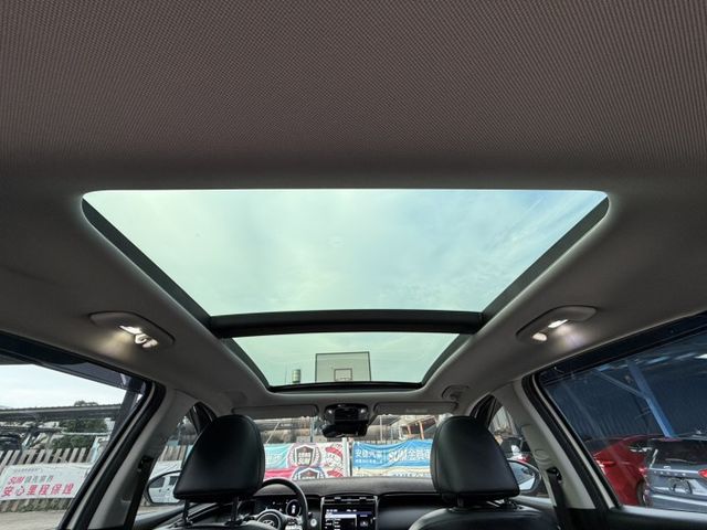 22年 Tucson L B款 原廠保養紀錄 全景天窗 電動尾門 電動座椅 Carplay 車道置中 ACC 盲點偵測  第10張相片